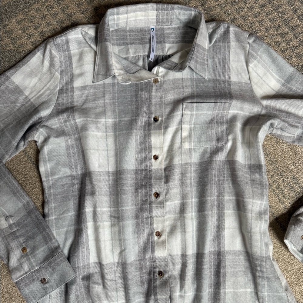 NWOT Kuhl Camila Flannel- Stone - Picture 6 of 10